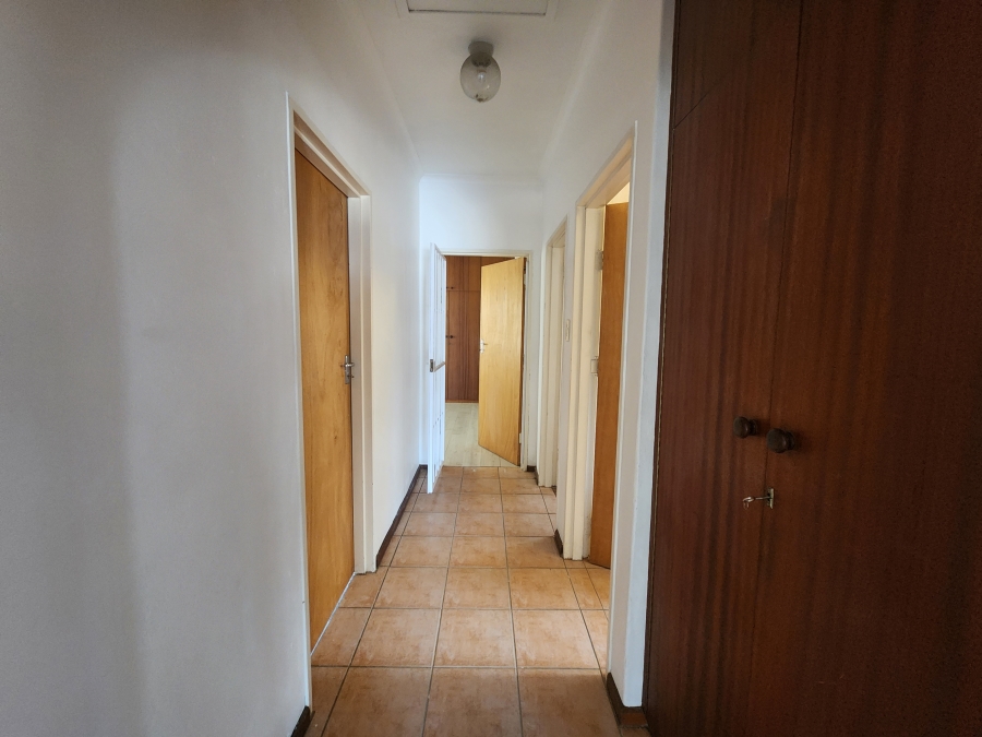 To Let 3 Bedroom Property for Rent in Mabille Park Western Cape